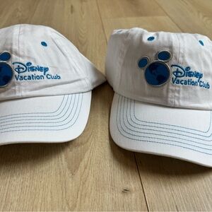 Disney Vacation Club Member White/Blue Adjustable Baseball Cap (2pcs)